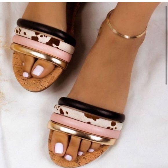 Qupid Shoes - Last pair🤩 Puffy Strap Slide Sandals